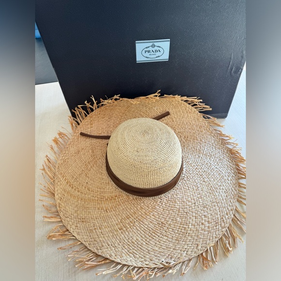 Prada large straw hat -like new - Picture 1 of 6